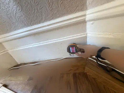 Moisture meter reading 632 REL in the reception room