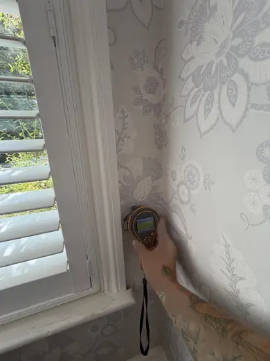 Moisture meter reading 193 REL in the front living room